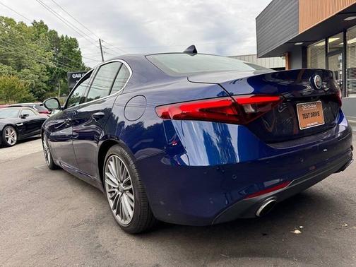 Montecarlo Blue Metallic 2017 Alfa Romeo Giulia Ti