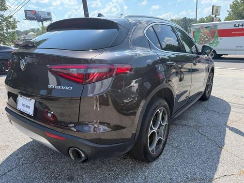 Basalto Brown Metallic 2019 Alfa Romeo Stelvio Ti