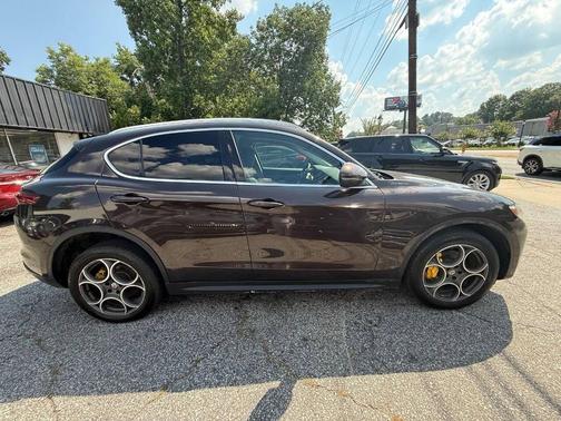 Basalto Brown Metallic 2019 Alfa Romeo Stelvio Ti