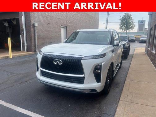 2025 INFINITI QX80 SENSORY AWD