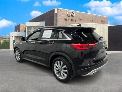 2022 INFINITI QX50 LUXE AWD