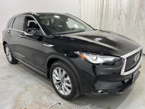 2022 INFINITI QX50 LUXE AWD