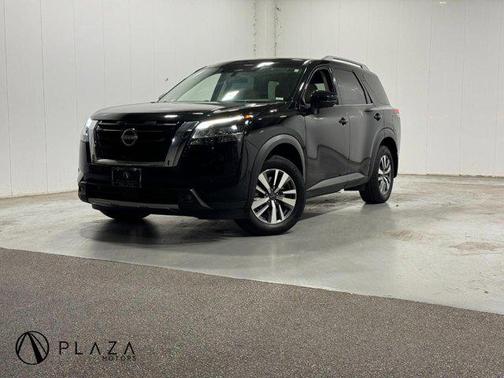 2022 Nissan Pathfinder SL 4WD