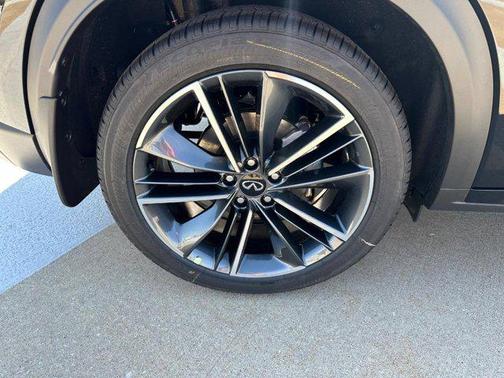 2025 INFINITI QX55 LUXE