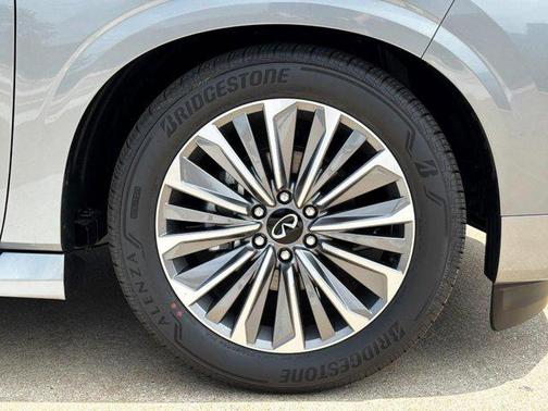 2025 INFINITI QX80 SENSORY AWD