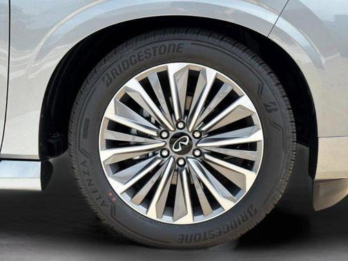 2025 INFINITI QX80 SENSORY AWD