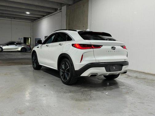 2025 INFINITI QX55 LUXE