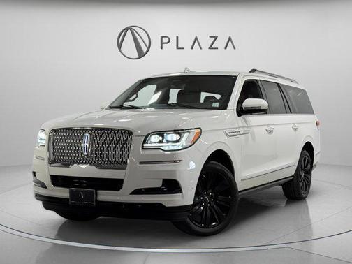 2023 Lincoln Navigator Reserve
