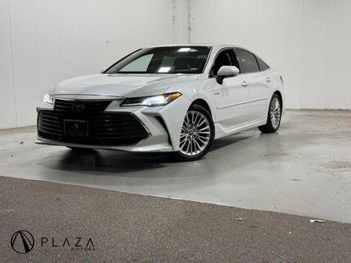 2019 Toyota Avalon Hybrid Limited