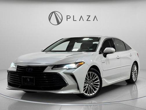 2019 Toyota Avalon Hybrid Limited