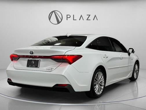 2019 Toyota Avalon Hybrid Limited