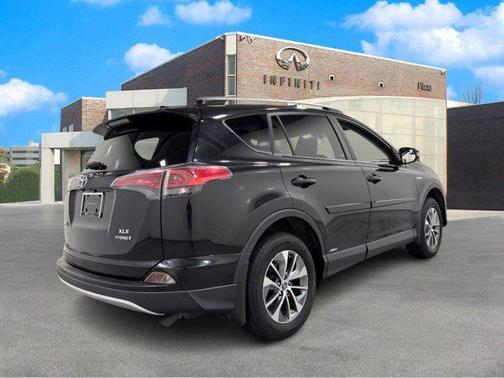 2016 Toyota RAV4 Hybrid XLE