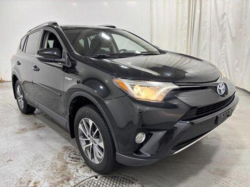 2016 Toyota RAV4 Hybrid XLE