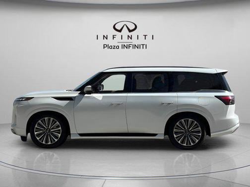 2025 INFINITI QX80 Luxe