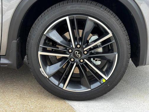 2025 INFINITI QX55 ESSENTIAL