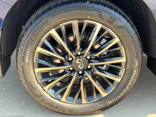 2025 INFINITI QX80 AUTOGRAPH AWD