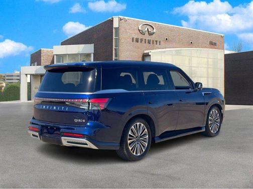 2025 INFINITI QX80 SENSORY AWD