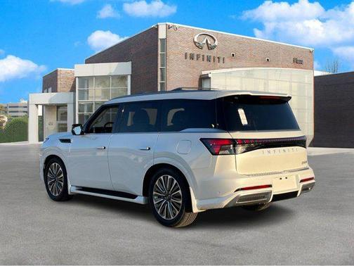 2025 INFINITI QX80 SENSORY AWD