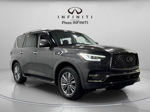 2022 INFINITI QX80 Luxe