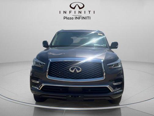 2022 INFINITI QX80 Luxe