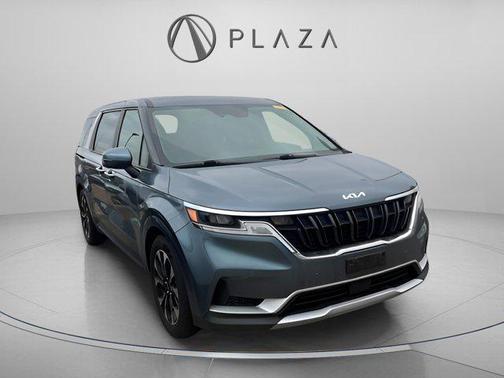 2024 Kia Carnival EX