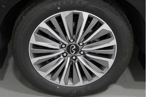2025 INFINITI QX80 SENSORY AWD