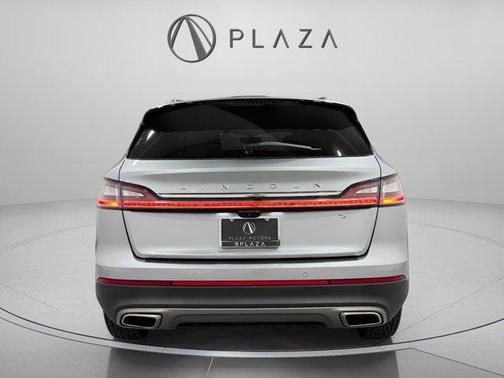 2022 Lincoln Nautilus Standard