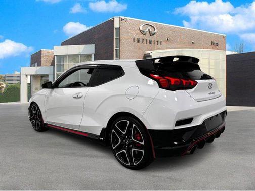 2022 Hyundai Veloster N Base