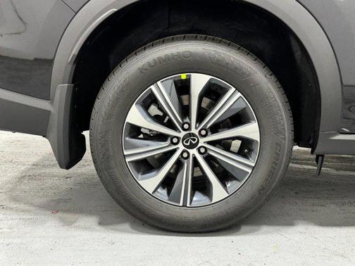 2025 INFINITI QX60 Pure