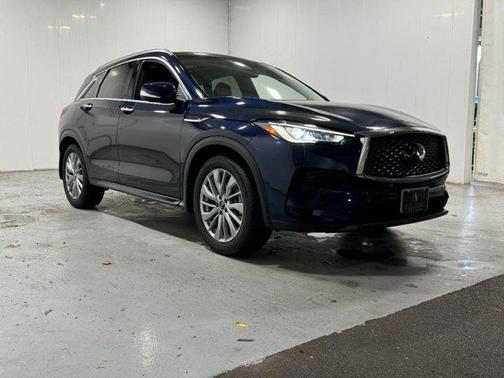 2023 INFINITI QX50 LUXE AWD