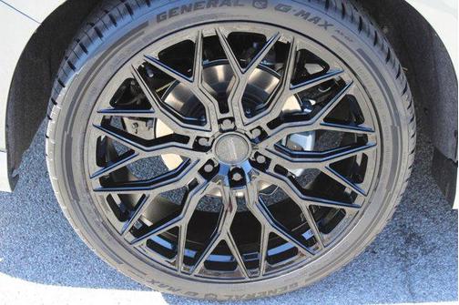 2025 INFINITI QX80 SENSORY AWD