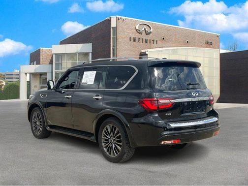 2024 INFINITI QX80 SENSORY AWD
