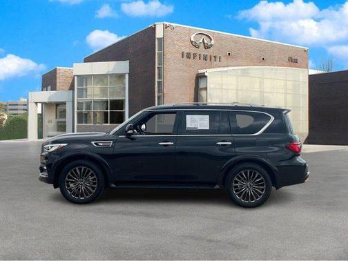 2024 INFINITI QX80 SENSORY AWD