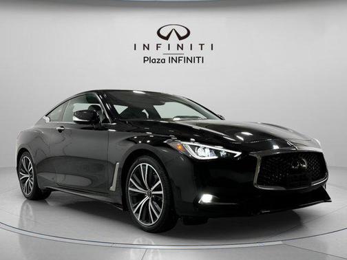 2022 INFINITI Q60 LUXE AWD