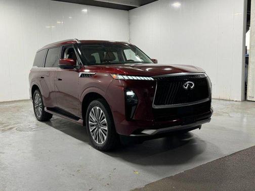 2025 INFINITI QX80 SENSORY AWD