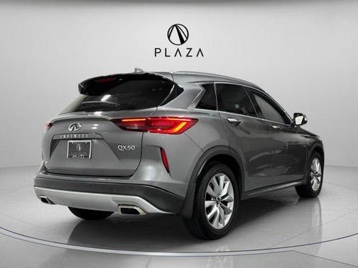 2022 INFINITI QX50 LUXE AWD
