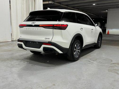 2025 INFINITI QX60 Pure