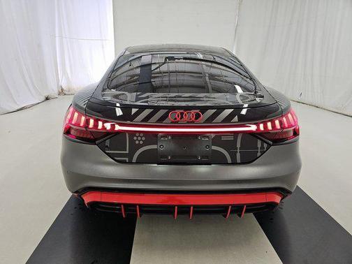 2023 Audi RS e-tron GT quattro