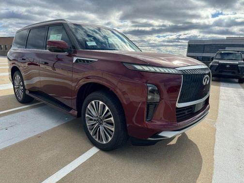 2025 INFINITI QX80 Luxe