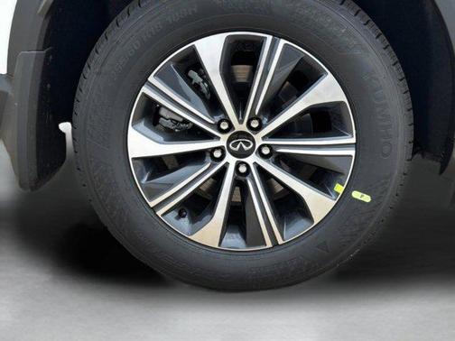 2025 INFINITI QX60 Pure