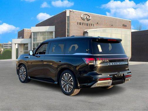 2025 INFINITI QX80 SENSORY AWD