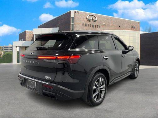 2024 INFINITI QX60 Luxe