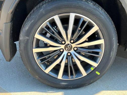 2025 INFINITI QX60 SENSORY