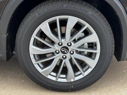 2025 INFINITI QX50 Luxe AWD