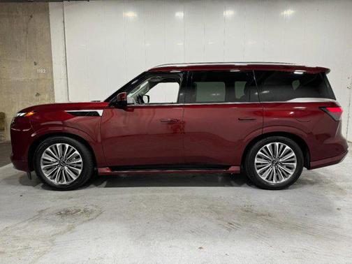 2025 INFINITI QX80 SENSORY AWD