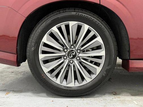 2025 INFINITI QX80 SENSORY AWD