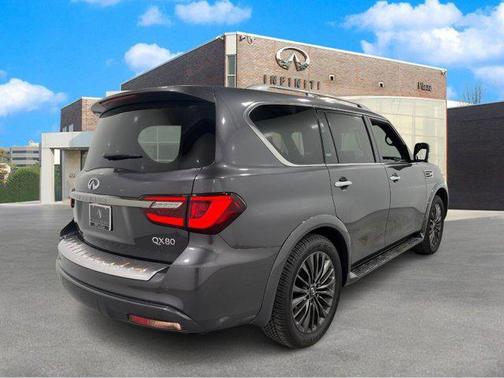 2024 INFINITI QX80 SENSORY AWD