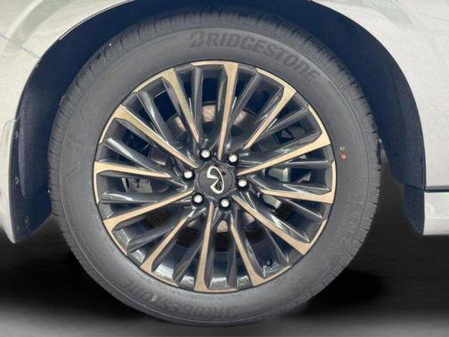 2025 INFINITI QX80 AUTOGRAPH AWD