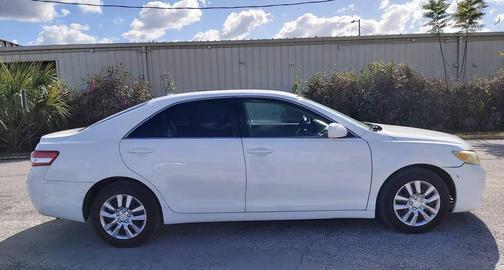 2011 Toyota Camry SE