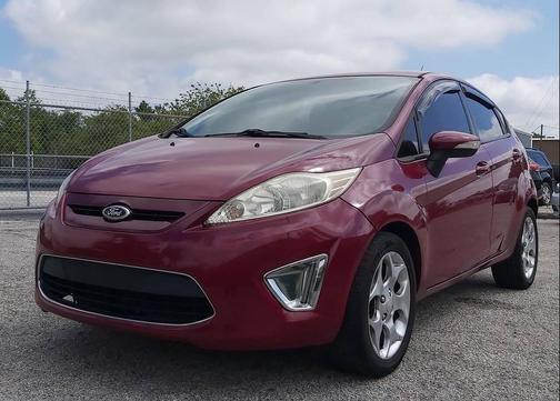 2011 Ford Fiesta SES